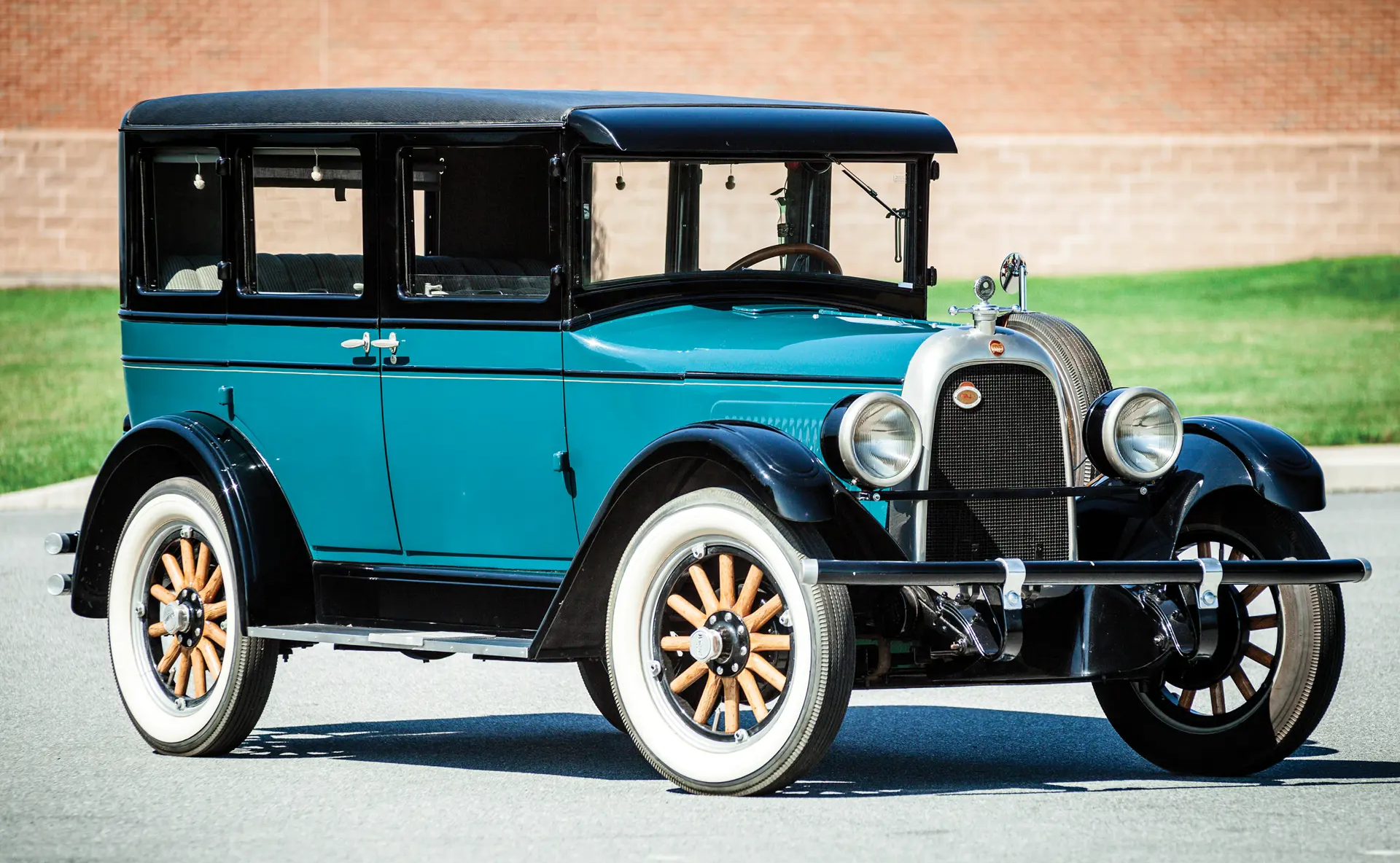 1927 Whippet Model 96 Sedan: Uygun Fiyatlı Amerikan Klasik Otomobilinin Tarihi