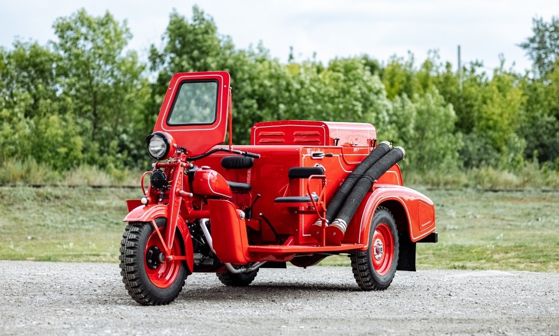 1940 Kurogane Fire Trike: Japonya’nın Savaş Dönemi Efsanevi İtfaiye Üç Tekerli Aracı