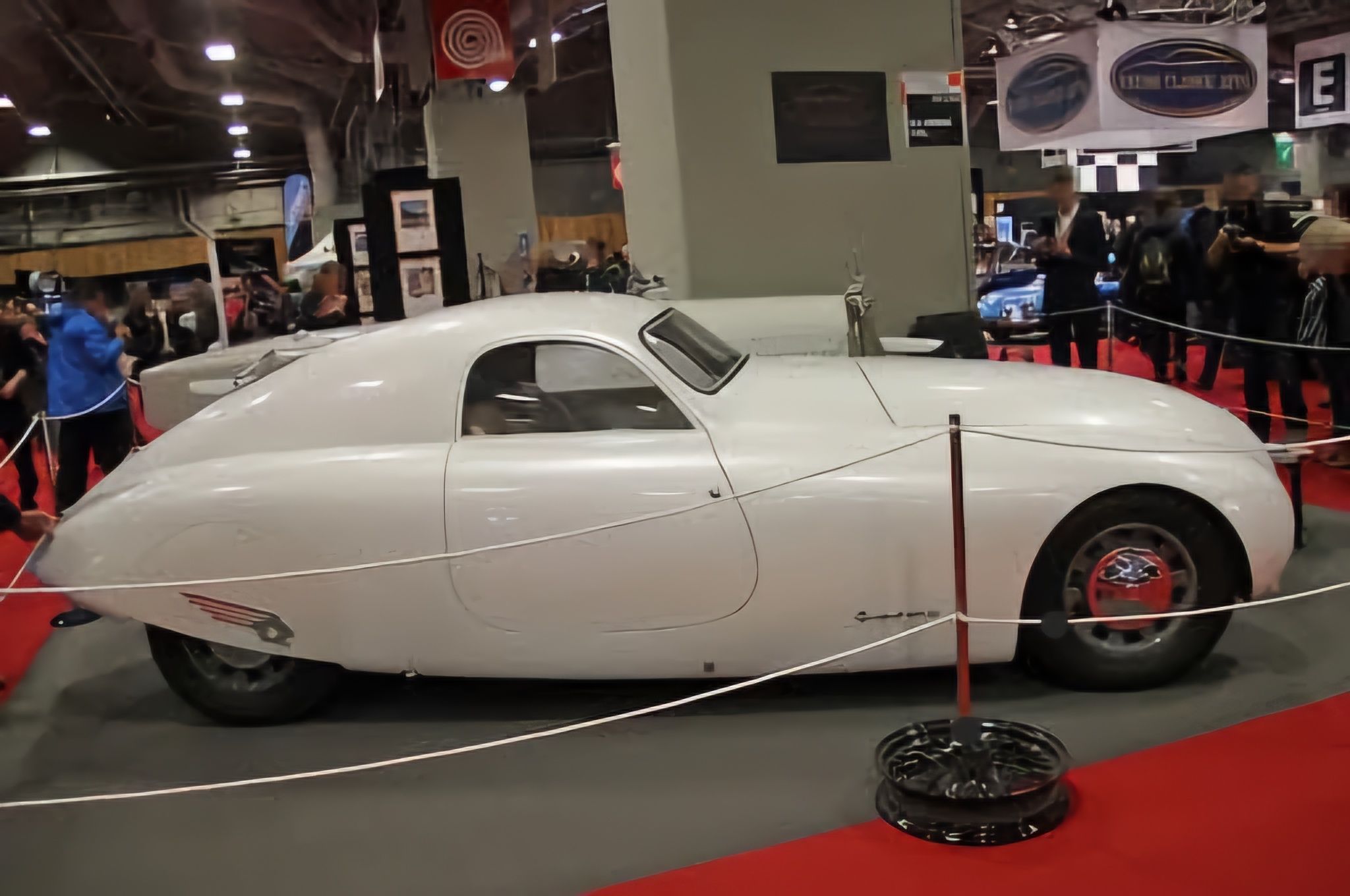 🚗 1946 Peugeot 402 DS Darl’Mat Coupé Spécial – Art Deco Yarış Kökenli Nadir Fransız Klasik