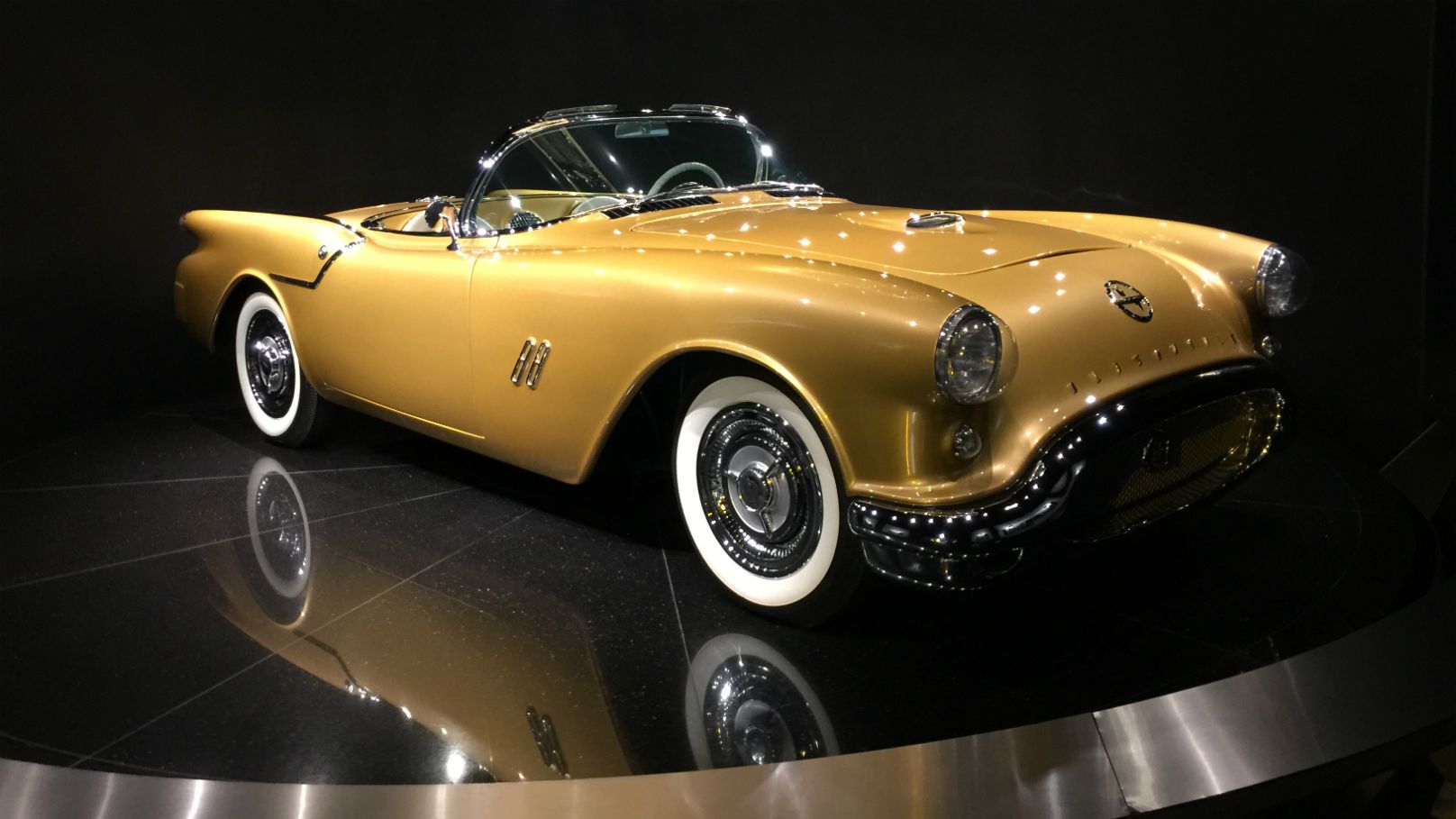 1954 Oldsmobile F-88 Concept: GM Motorama’nın Efsane “Rüya Otomobili”