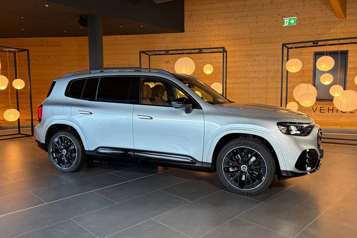 2027 Mercedes-Benz GLB: Yeni Nesil Elektrikli SUV, 7 Koltuklu Aile Teknolojisi