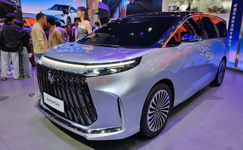 🚐 ARCFOX V9 – Ultra Lüks Uzatılmış Menzilli Elektrikli MPV (2026)