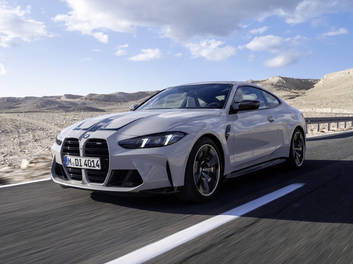 BMW M4 Competition – Üst Düzey Performans, Teknoloji ve Dinamik Tasarımın Zirvesi