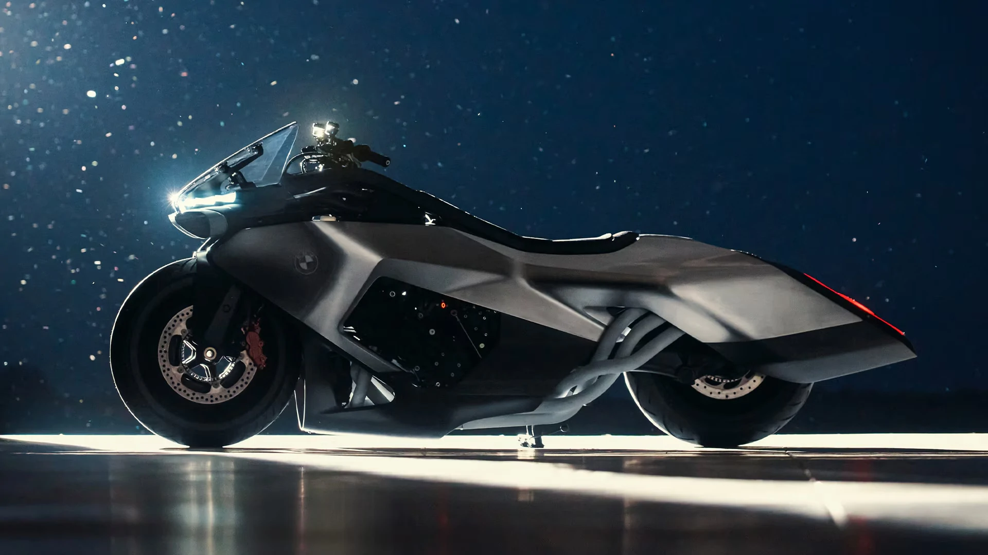 BMW Motorrad Vision K 18: 1800cc 6 Silindirli Geleceğin Touring Konsept Motosikleti