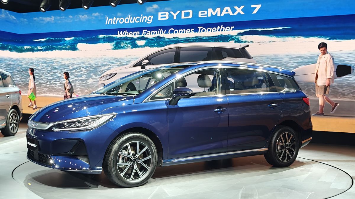 BYD eMax 7 – Geniş İç Hacmiyle Elektrikli Aile & Ticari MPV: Uzun Menzil, Akıllı Konfor