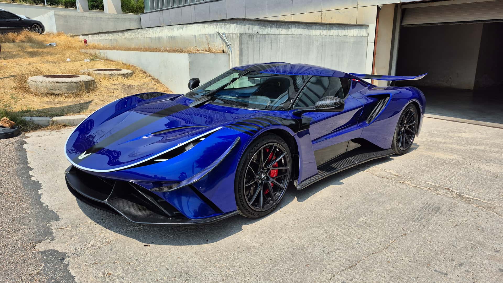 Elektron Quasar: 2.400 Beygirlik Elektrikli Hypercar Dünyayı Nasıl Sarsıyor?