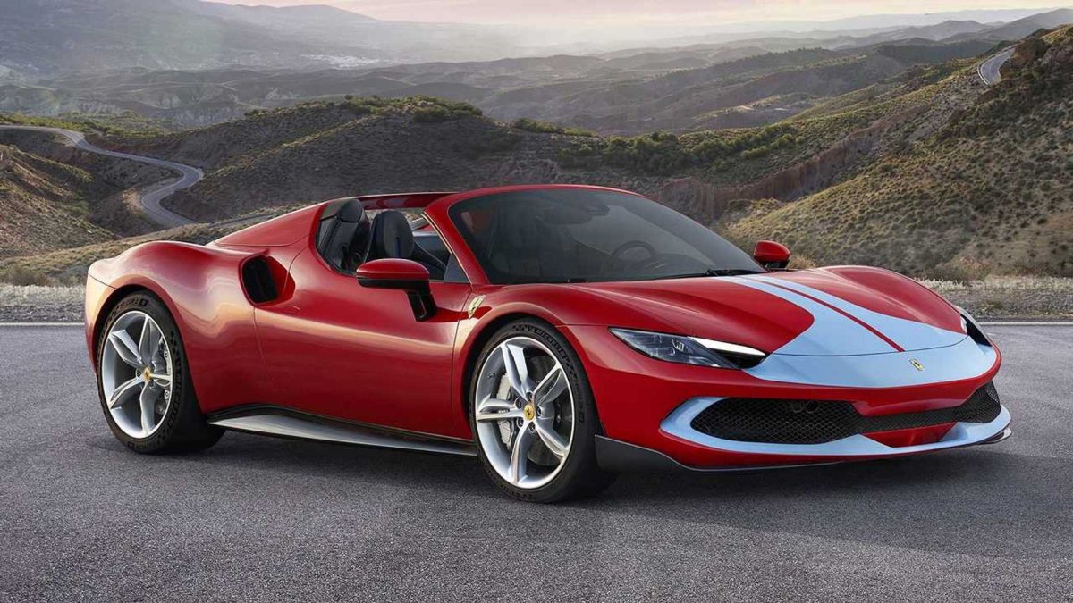 🏷️ Ferrari 296 GTS - Lüks ve Performansın Doruk Noktası