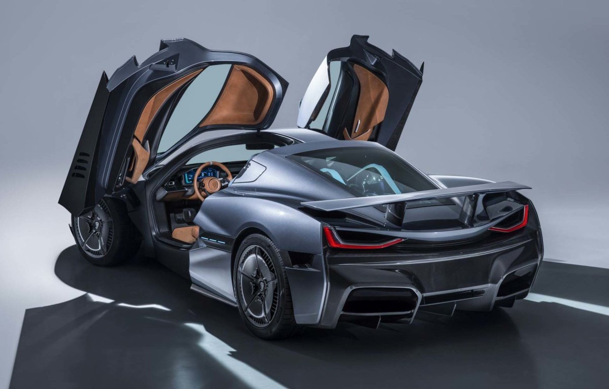 Hypercar Devriminden Günümüze: Efsanenin İzinde - Geçmişten Günümüze Hypercar Arabalar