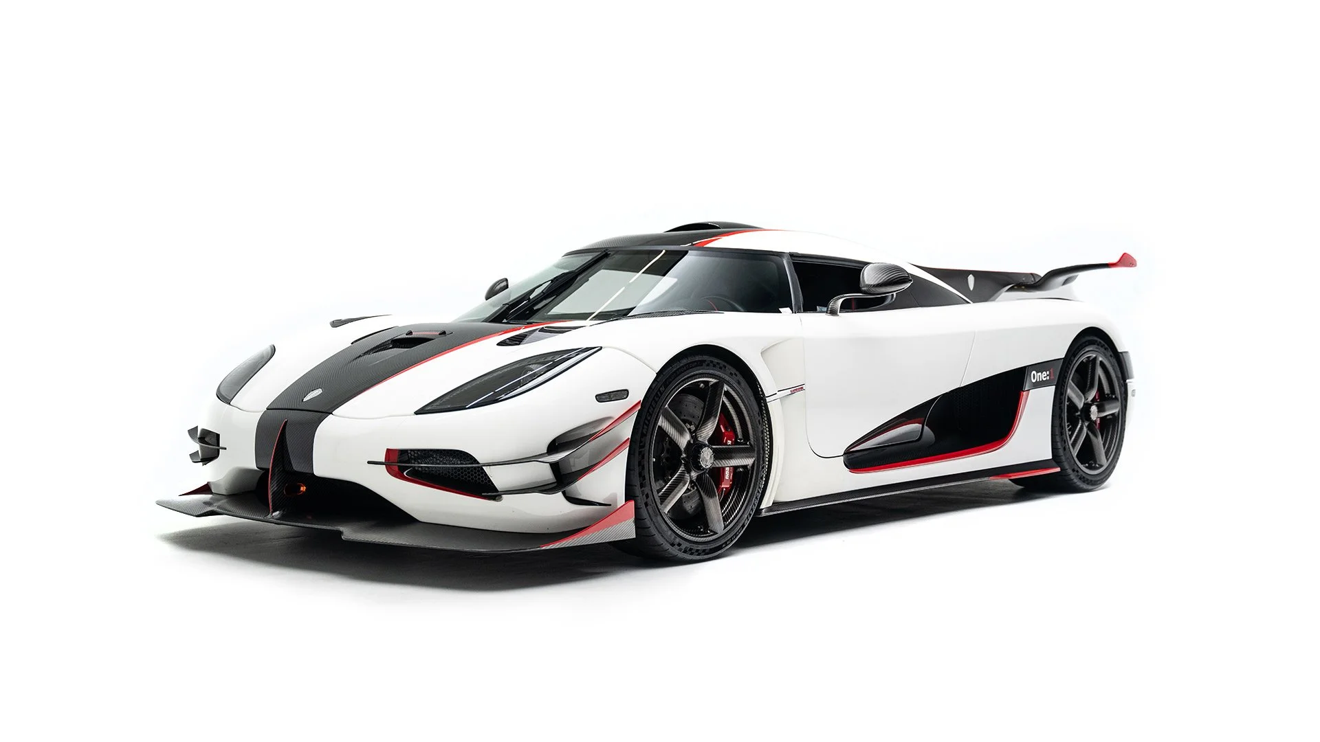Koenigsegg One:1 – 1360 HP “Megacar” Hypercar