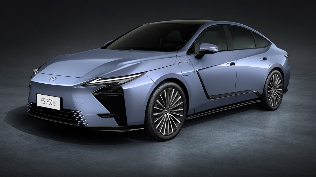 Lexus ES VIII (2026): Elektrikli ve Hibrit Seçeneklerle Gelişen Lüks Sedan