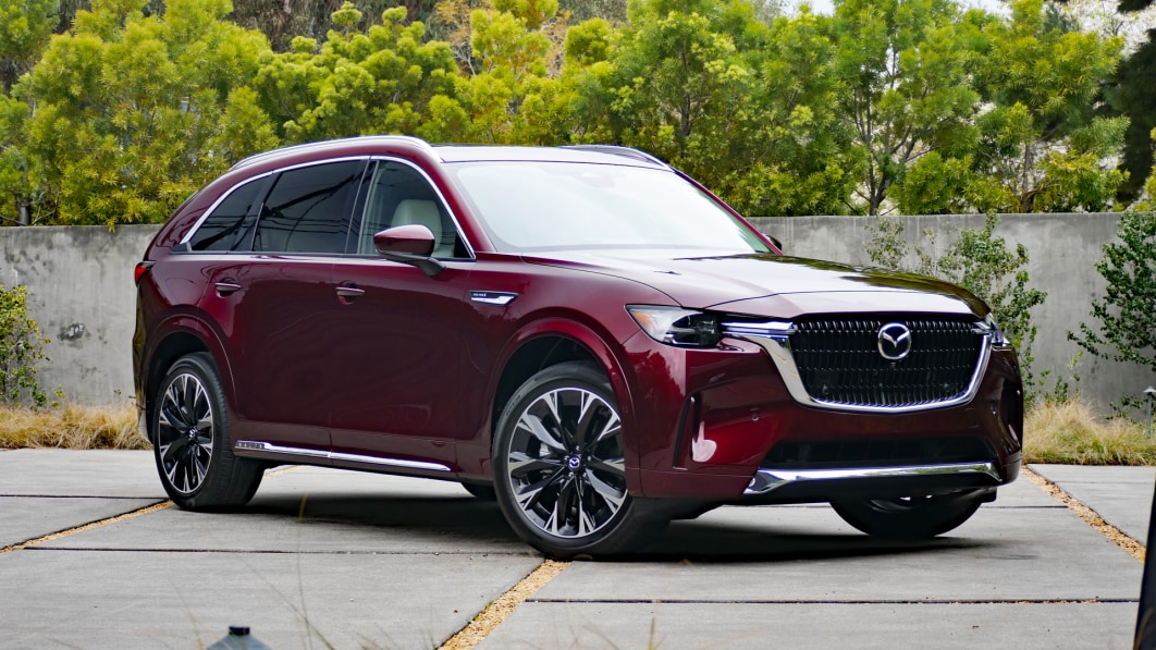 Mazda CX-90 PHEV (2025–2026): 323 HP AWD Plug-in Hybrid SUV, 17.8 kWh Batarya ve 26–42 km EV Menzil