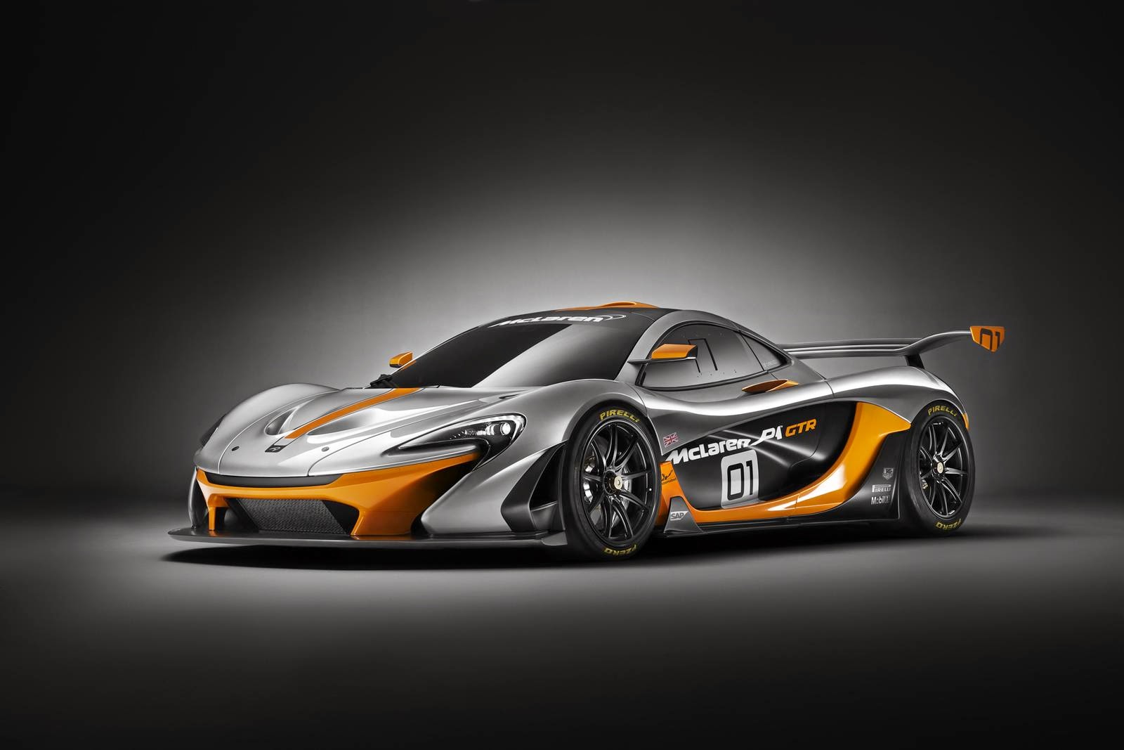 McLaren P1 GTR: Hibrit Pist Hiper Otomobilinin Zirvesi