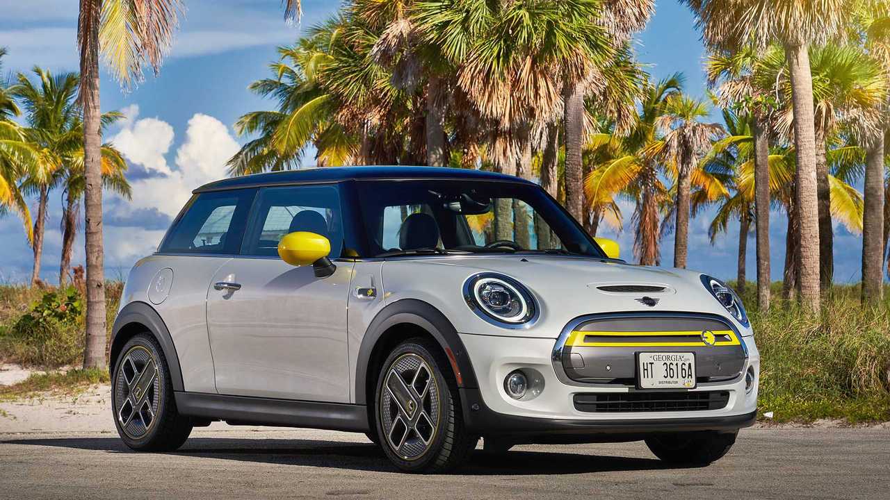 ⚡ MINI Cooper SE 2026: Şehirde Sessiz Güç ve Kompakt Elektrikli
