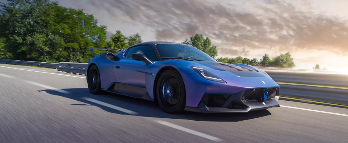 Pist Ruhunu Sokaklara Taşıyan “Silah” - Maserati GT2 Stradale