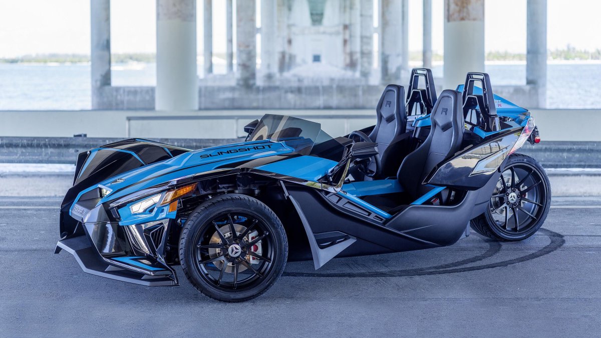 Polaris Slingshot – Otomobil Konforunda Üç Teker Deneyimi