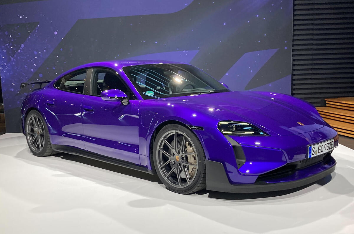 Porsche Taycan Turbo GT Weissach Paketi: Performans, Donanım & Fiyat