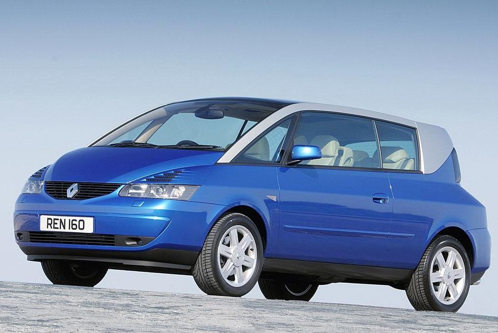 Renault Avantime – SUV konforuyla coupe tarzını harmanlayan cesur tasarım ikonu