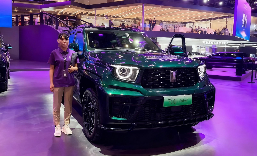 🚙 Tank 700 Hi4-Z – 1000 HP’ye Yaklaşan Lüks Off-Road Hibrit SUV