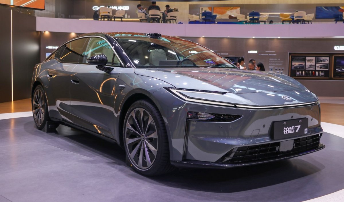 Toyota Bozhi 7 – Huawei Teknolojili 710 km Menzilli Elektrikli Sedan