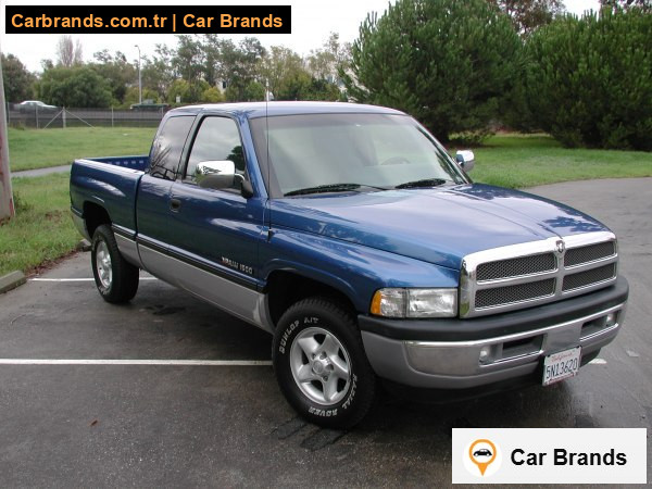 Dodge Ram 1500 Club Cab Short Bed (BR/BE)