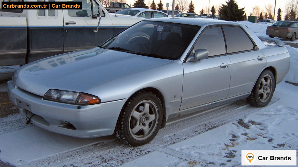 Nissan Skyline VIII (R32)